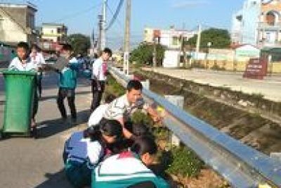 CHƯƠNG TRÌNH NGÀY THỨ 7 XANH CỦA HS LIÊN ĐỘI TRƯỜNG THCS MINH THUẬN